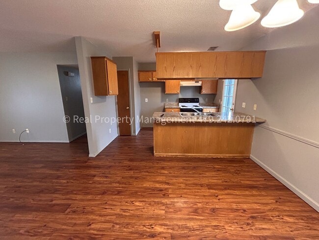 Photo - 80 Grand View Dr