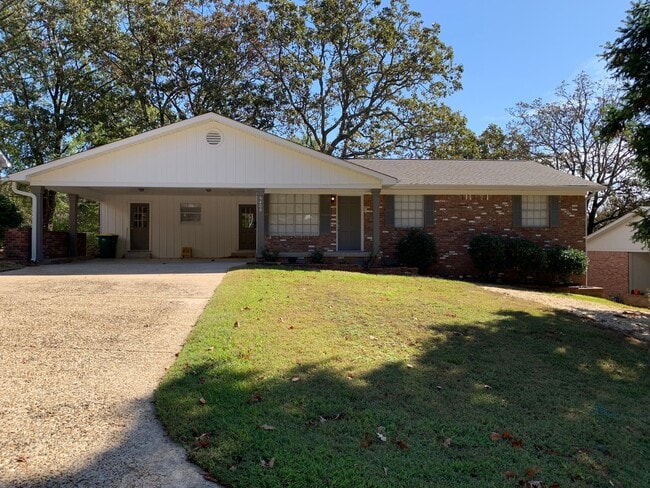 Photo - 5408 N Cedar St House
