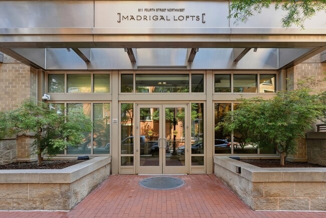 811 4th St NW Unidad 1012