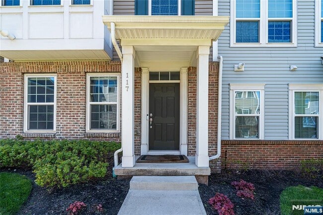 Photo - 117 Truman Dr
