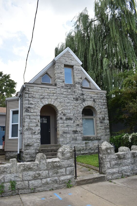 Renovated 3 Bedroom in Shelby Park close t... - Renovated 3 Bedroom in Shelby Park close t...