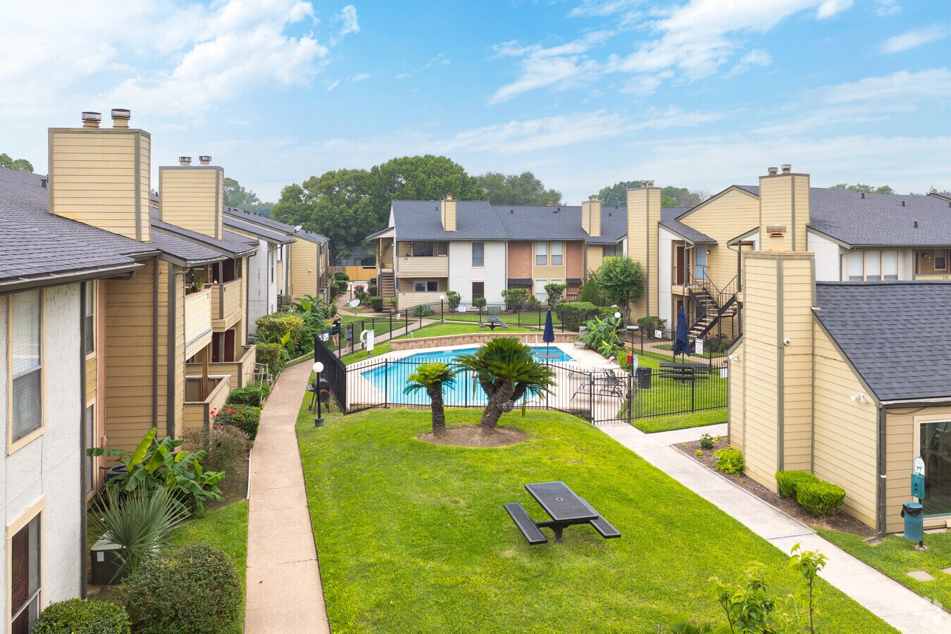 Photo - Baybrook Condominiums