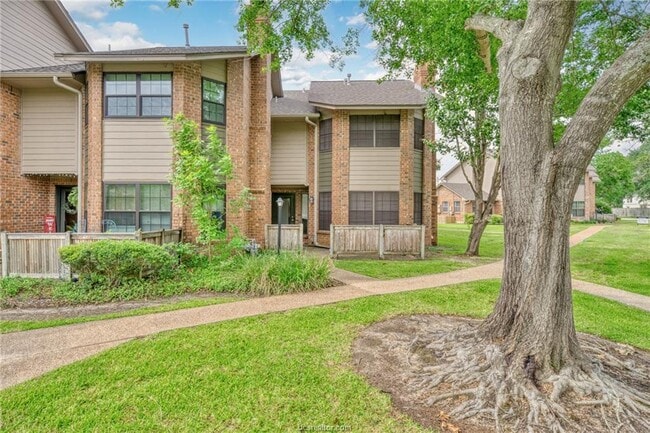 Building Photo - 2400 Longmire Dr Unit 303 Rental