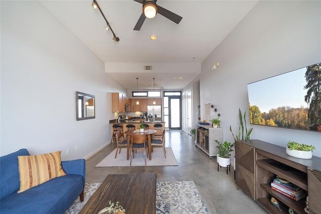 Photo - 2525 S Lamar Blvd Unidad 304