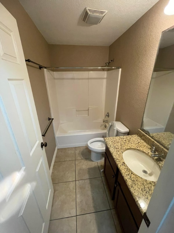 Photo - 119 Circle Ct Unidad 127