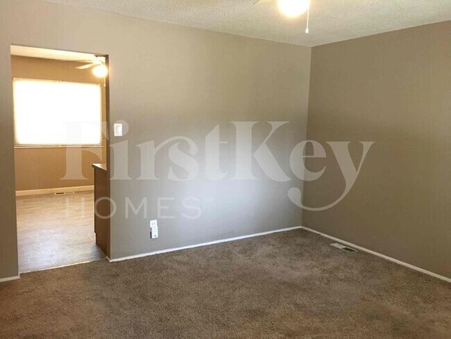 Photo - 4813 Cherry Blossom Ln