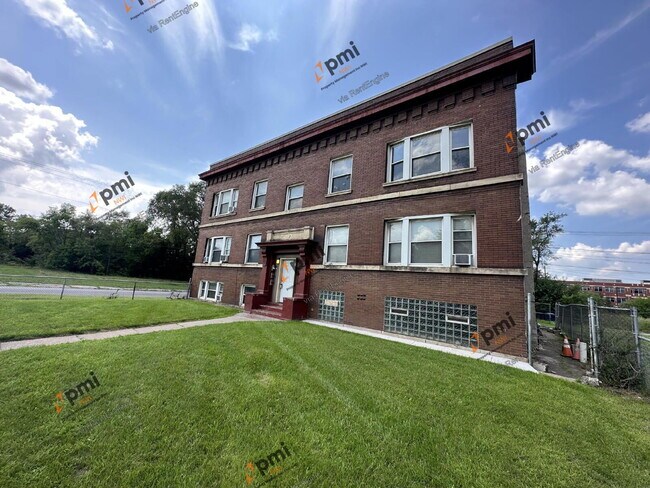 Photo - 672 Connecticut St Unit Apt#2n