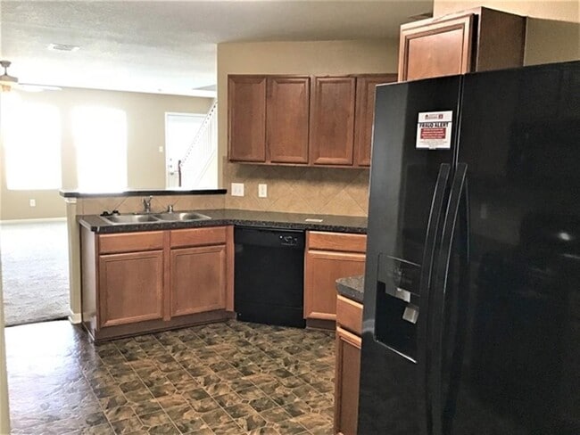 Photo - 16843 Blackberry Lily Ln