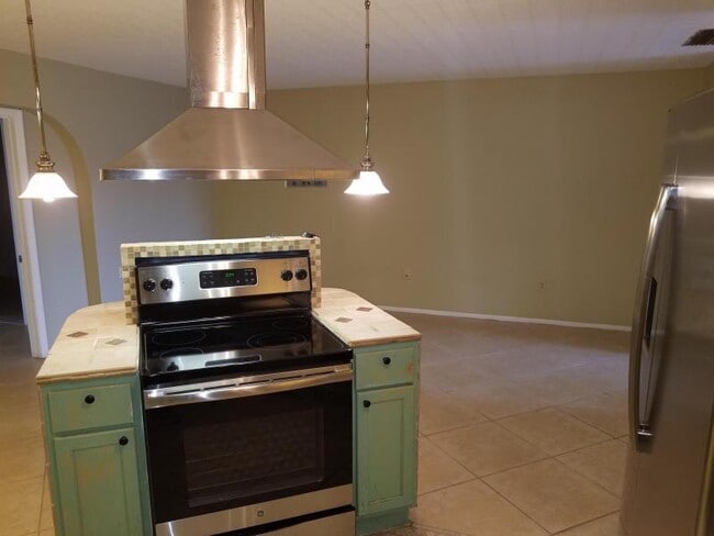 Photo - 5725 Fernley Dr E Unit 7
