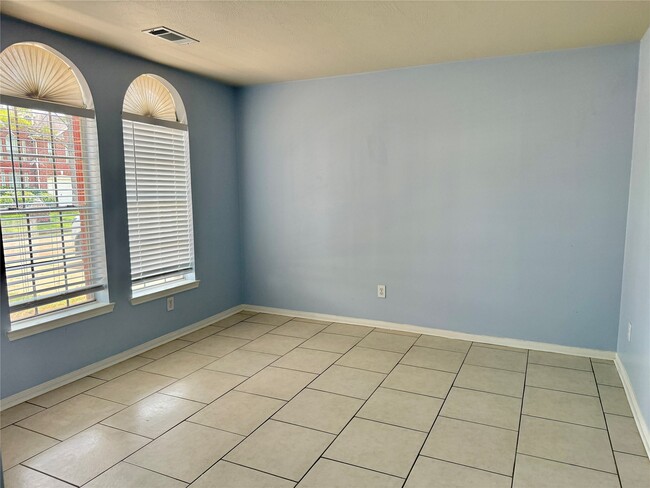 Photo - 14802 Bellflora Ct