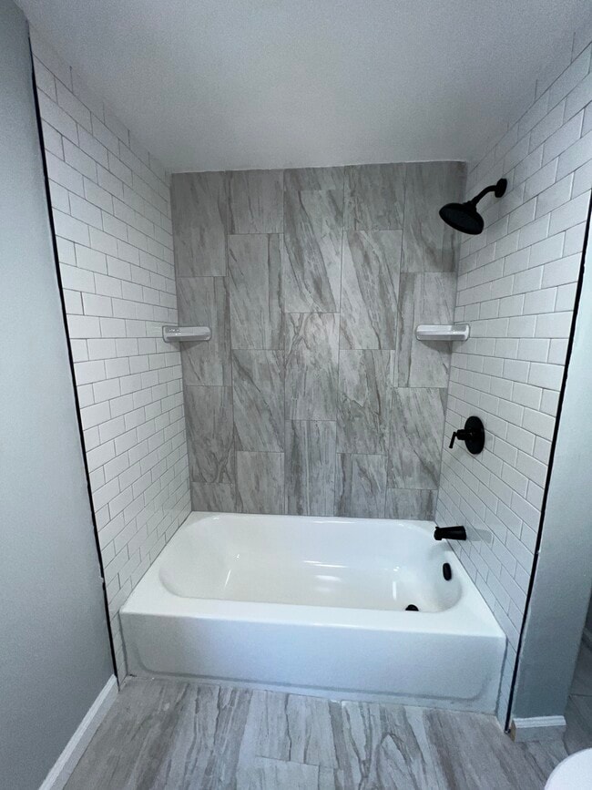 Photo - 2621 Price St