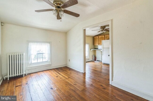 Building Photo - 349 W State St Unit 3