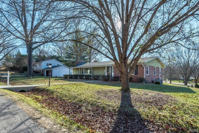 Photo - 1900 E Windsor Dr