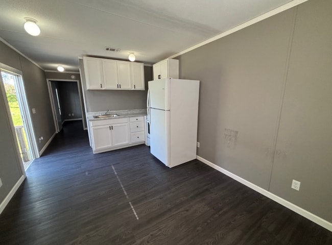 Photo - 2830 Mark Cir