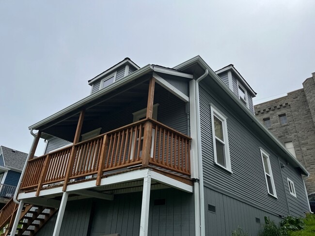 Building Photo - 520 Boulevard Unit Lower