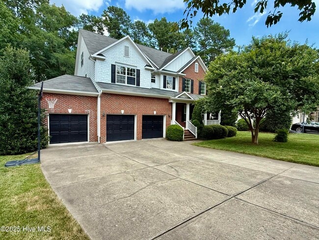 Building Photo - 410 Harkness Cir