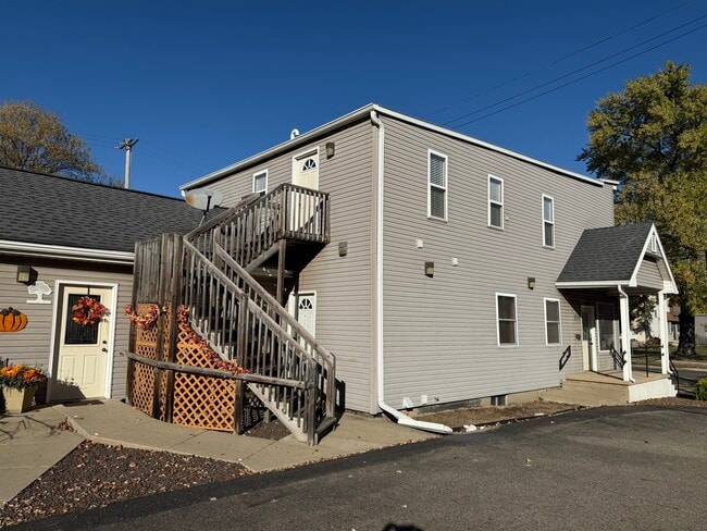 Building Photo - 1214 Cooper St Unit 7