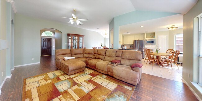 Photo - 6014 Knollwood Tr