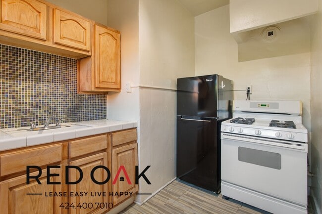 Photo - 532 S Coronado St Unit 102