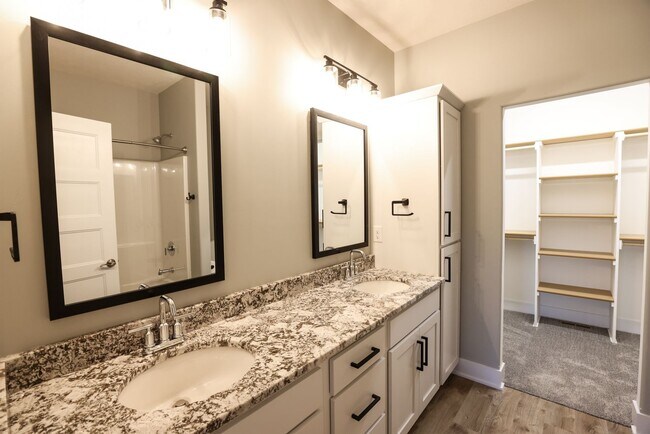 Photo - Luxury Townhome