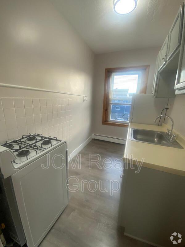 Building Photo - 167 N Common St Unit U25 Rental