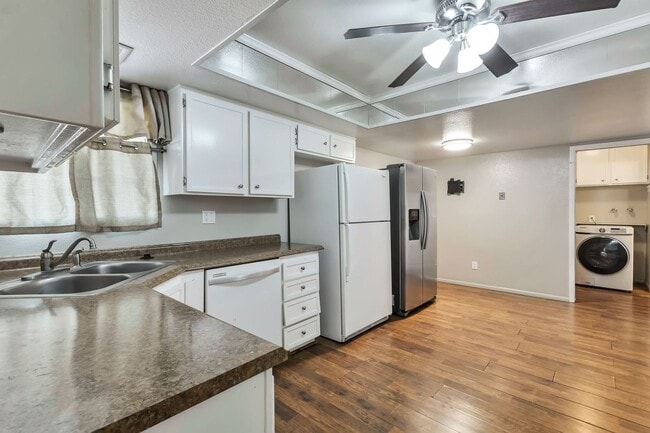 Photo - 3511 S Alder Dr