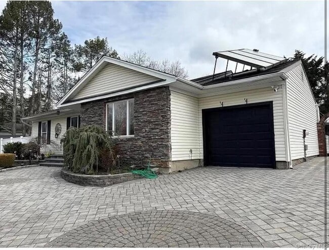 Photo - 143 N Summit Ave