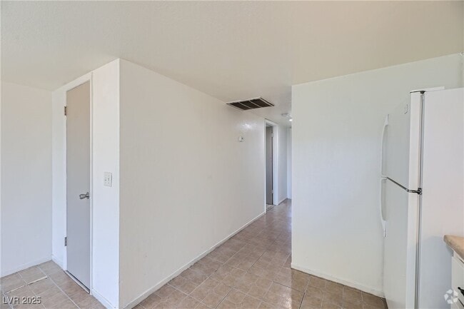 Building Photo - 3604 Thomas Ave Unit 4 Rental