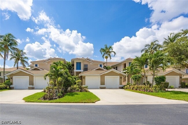 866 Carrick Bend Cir Unit 202