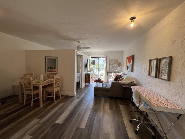 Photo - 828 Wiggins Pass Rd