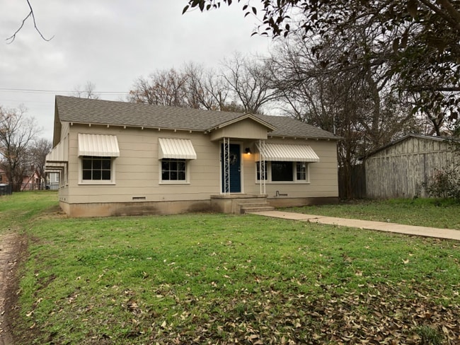 Photo - 2915 Grim Ave