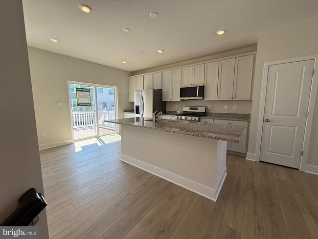 Photo - 7815 Barrensdale Rd