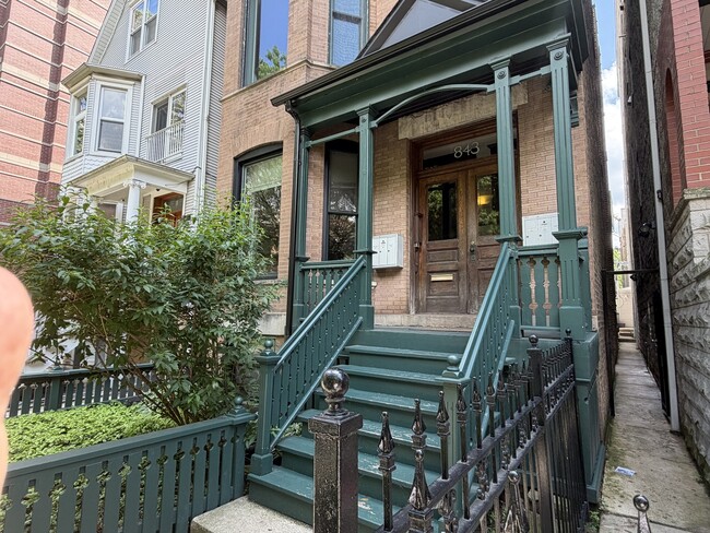 Photo - 843 W Roscoe St Unidad 1F