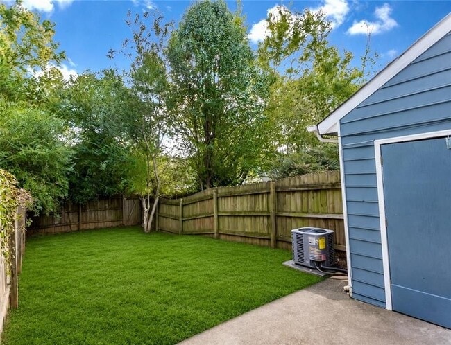 Photo - 1405 Kennesaw Trace Ct