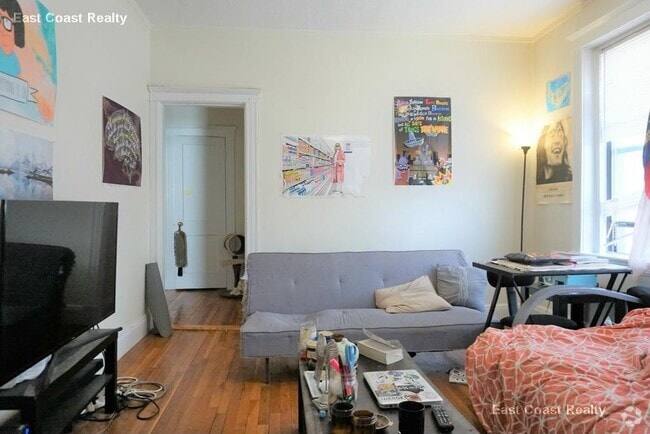 Building Photo - 11 Carol Ave Rental