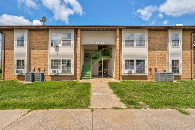 Building Photo - 346 Fairway Ave