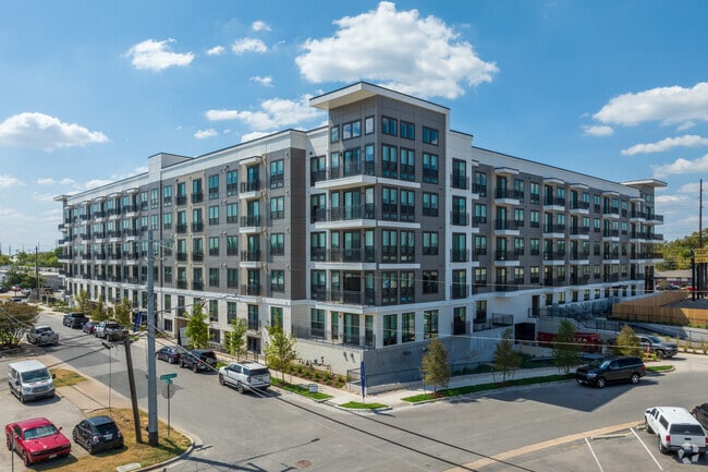 Broadstone North Lamar - Broadstone North Lamar