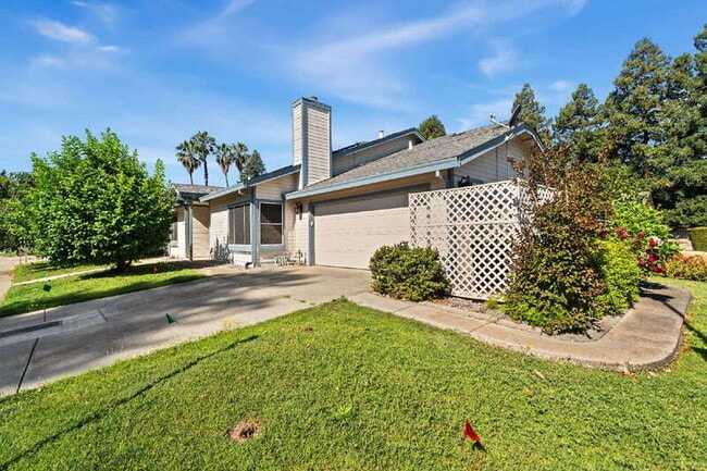 Photo - 5740 Laguna Park Dr
