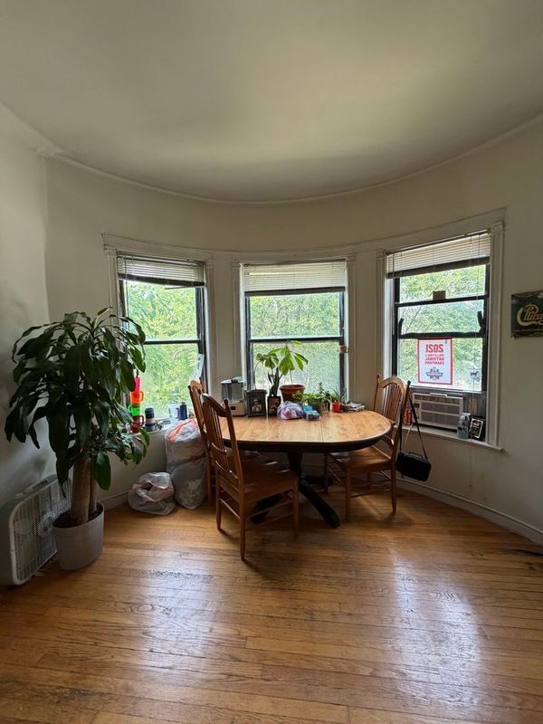 Photo - 923 W Waveland Ave Unit 2D