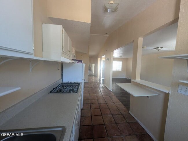 Photo - 3917 Volcanic Ave