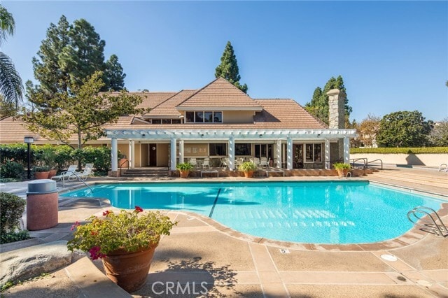 Building Photo - 2595 Plaza del Amo