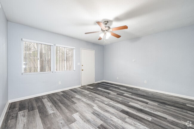 Studio - 380SF - Bedroom