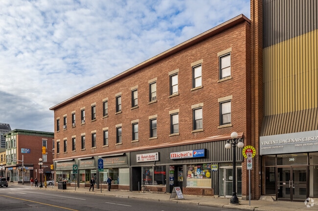 Photo - 260-1/2 Dalhousie Avenue