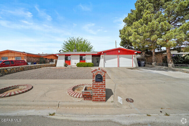 Building Photo - 3309 E Glen Dr Rental