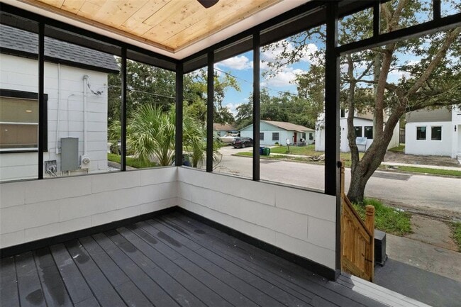 Photo - 2329 W Beach St