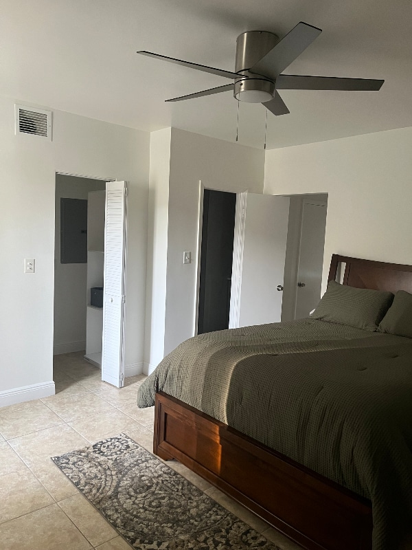 Photo - 147 N Kendall Dr