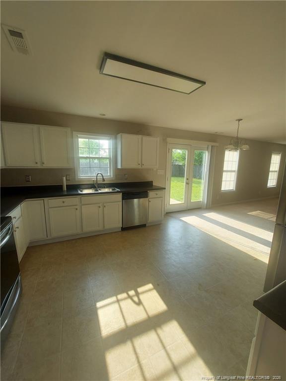 Photo - 273 St George Dr