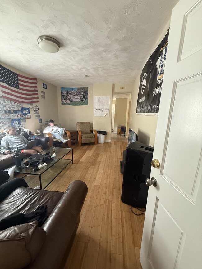 Photo - 34 Pratt St Unit 1