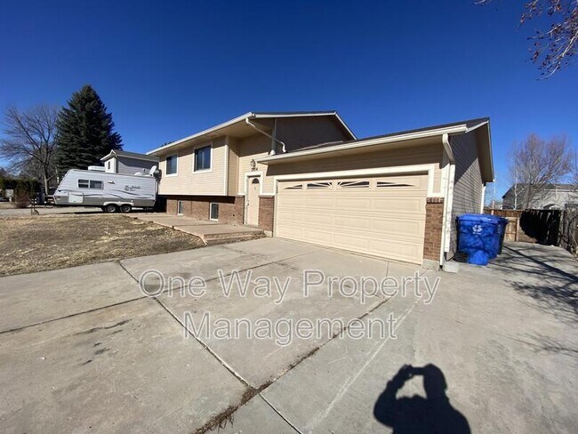 3954 Boulder Dr