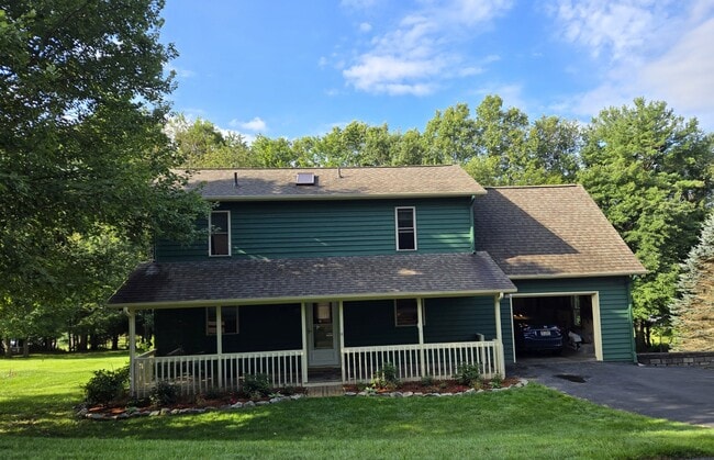 Building Photo - 288 Deerfield Estates Rd Rental